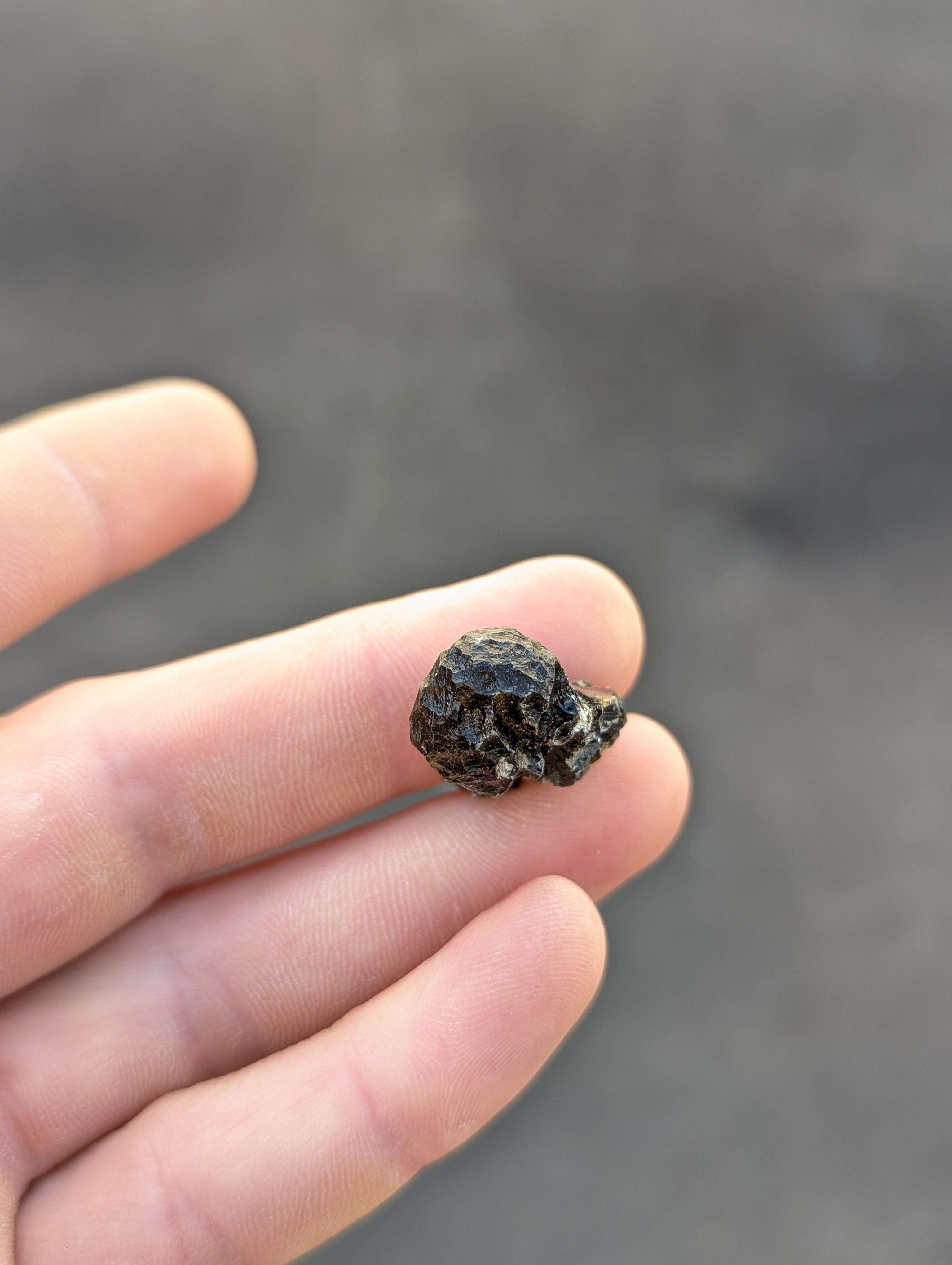 Moravian Moldavite – Slavětice | 5.47 g | Collector-Grade Specimen