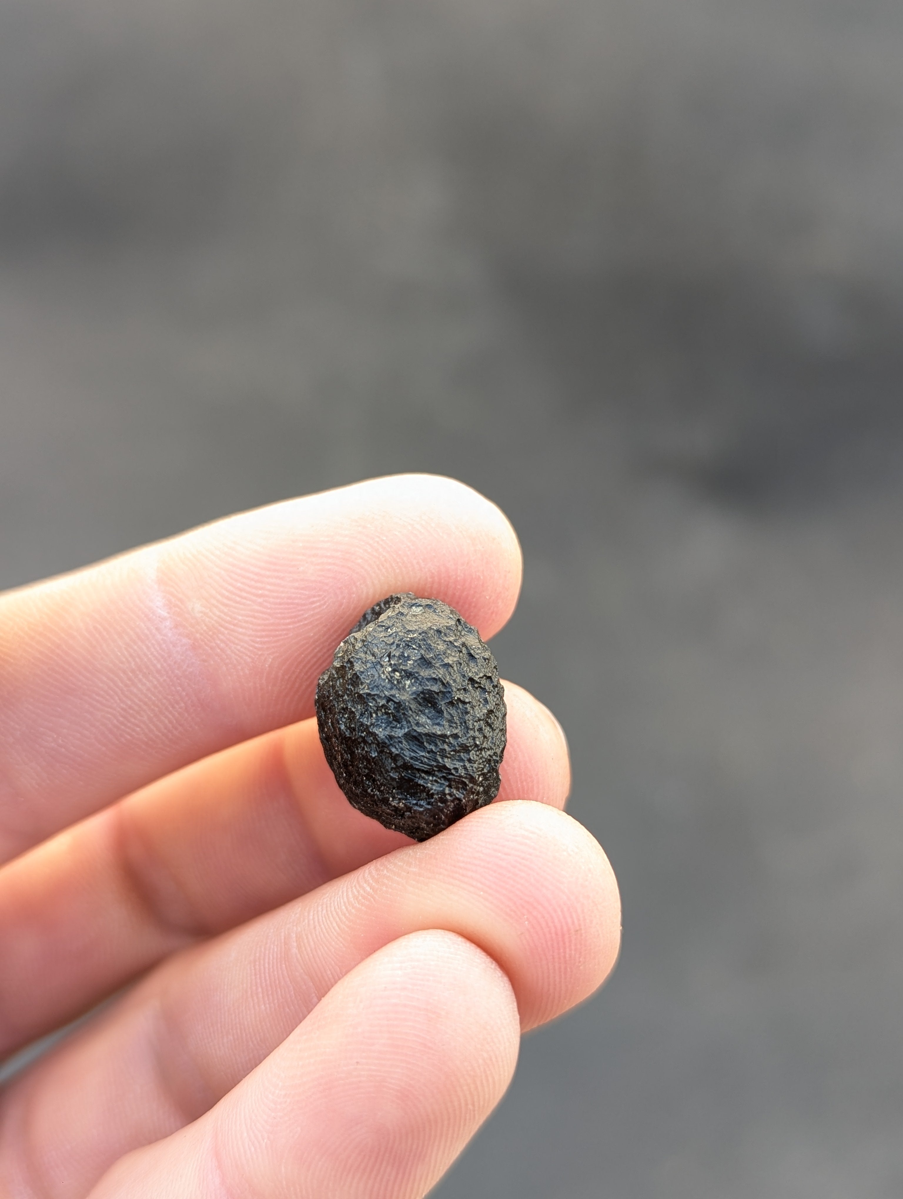 Moravian Moldavite – Dukovany | 5.73 g | Egg-Shaped Collector Specimen