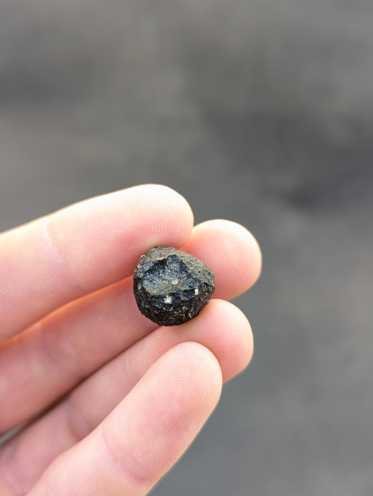 Moravian Moldavite – Dukovany | 5.73 g | Egg-Shaped Collector Specimen