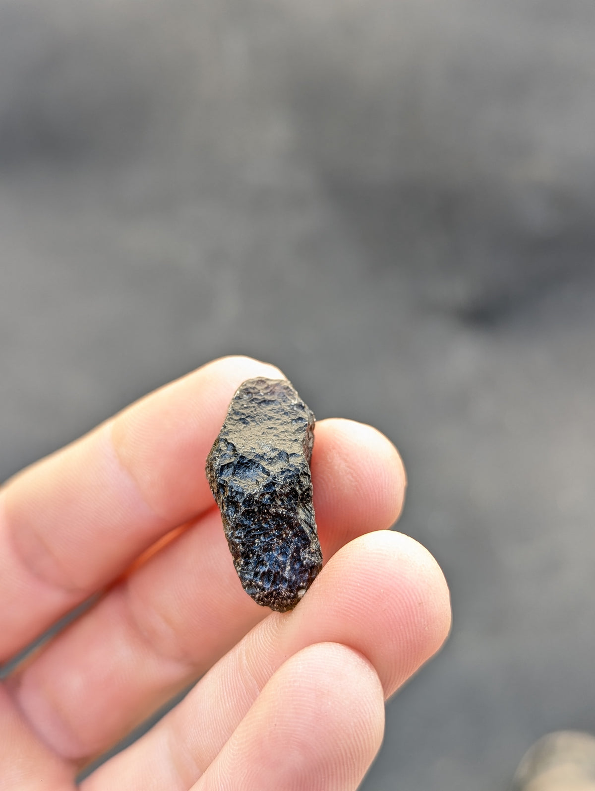 Moravian Moldavite – Slavice Achtele | 9.03 g | Collector-Grade Specimen