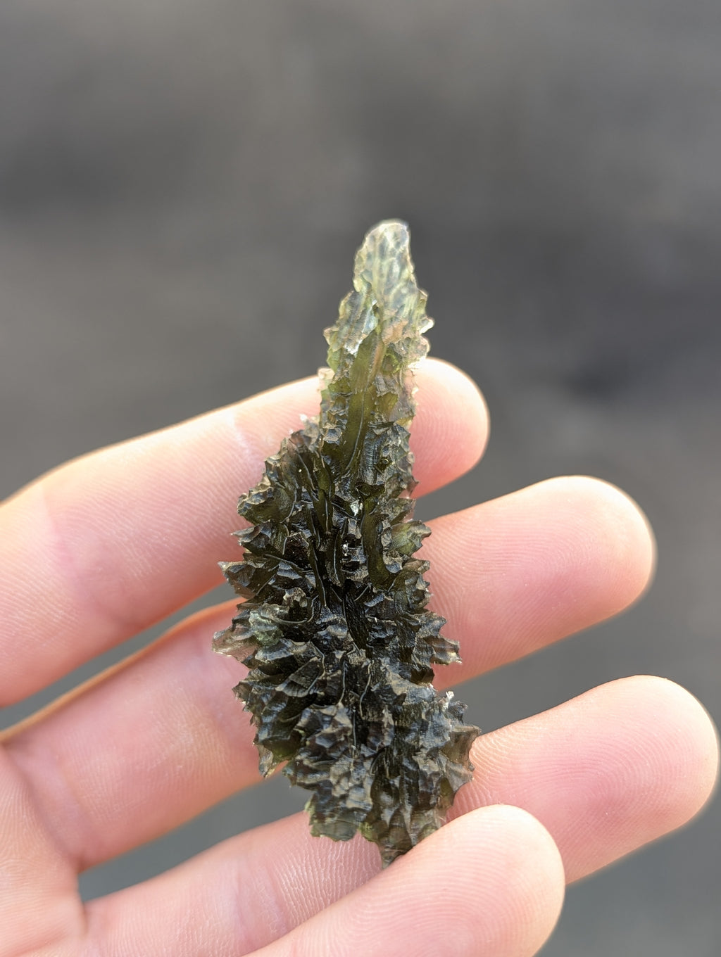 Bohemian Moldavite – Besednice Ježkovna | 19.44 g | Spiky Sculpture with Lechatelierite