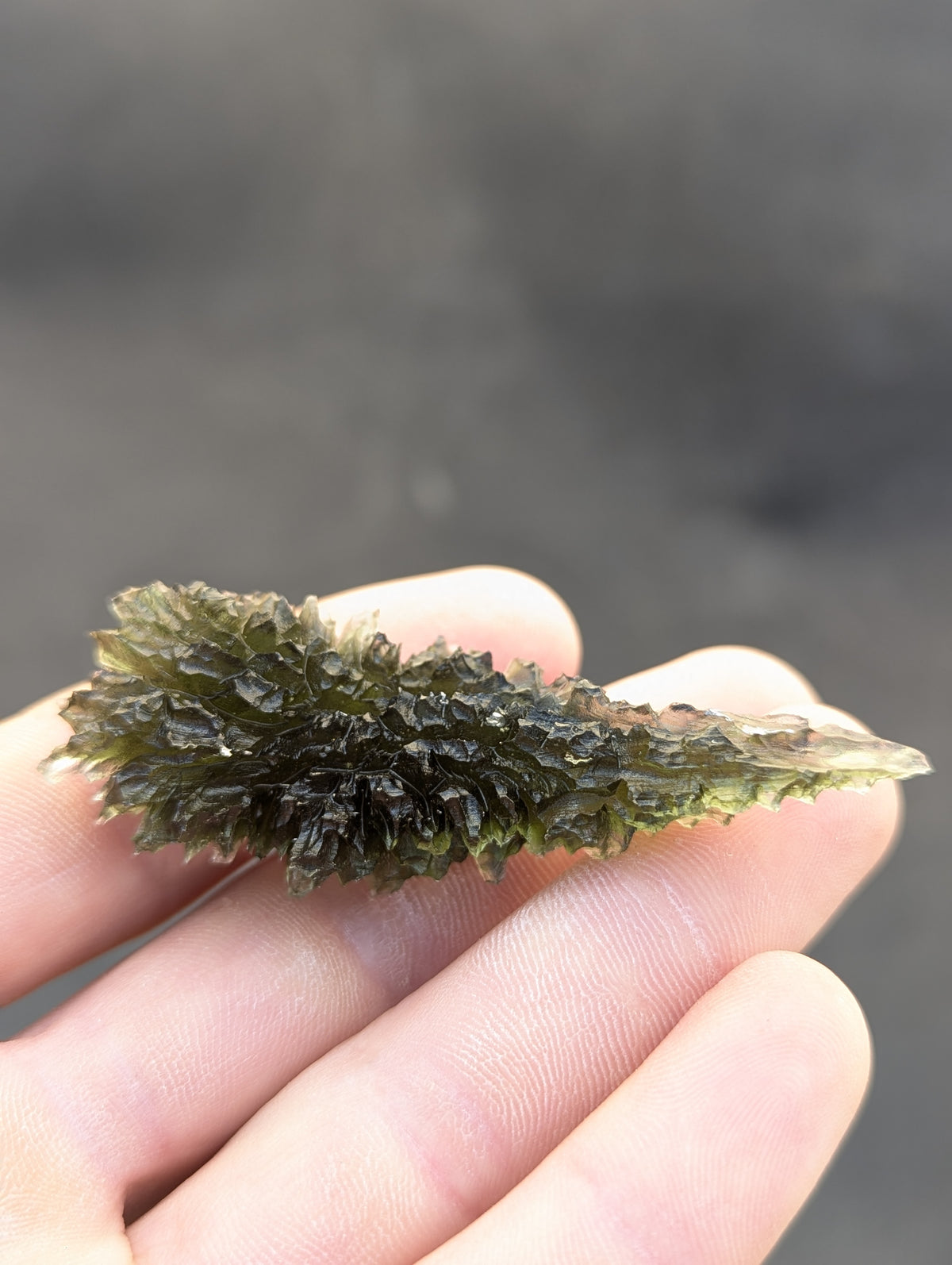 Bohemian Moldavite – Besednice Ježkovna | 19.44 g | Spiky Sculpture with Lechatelierite