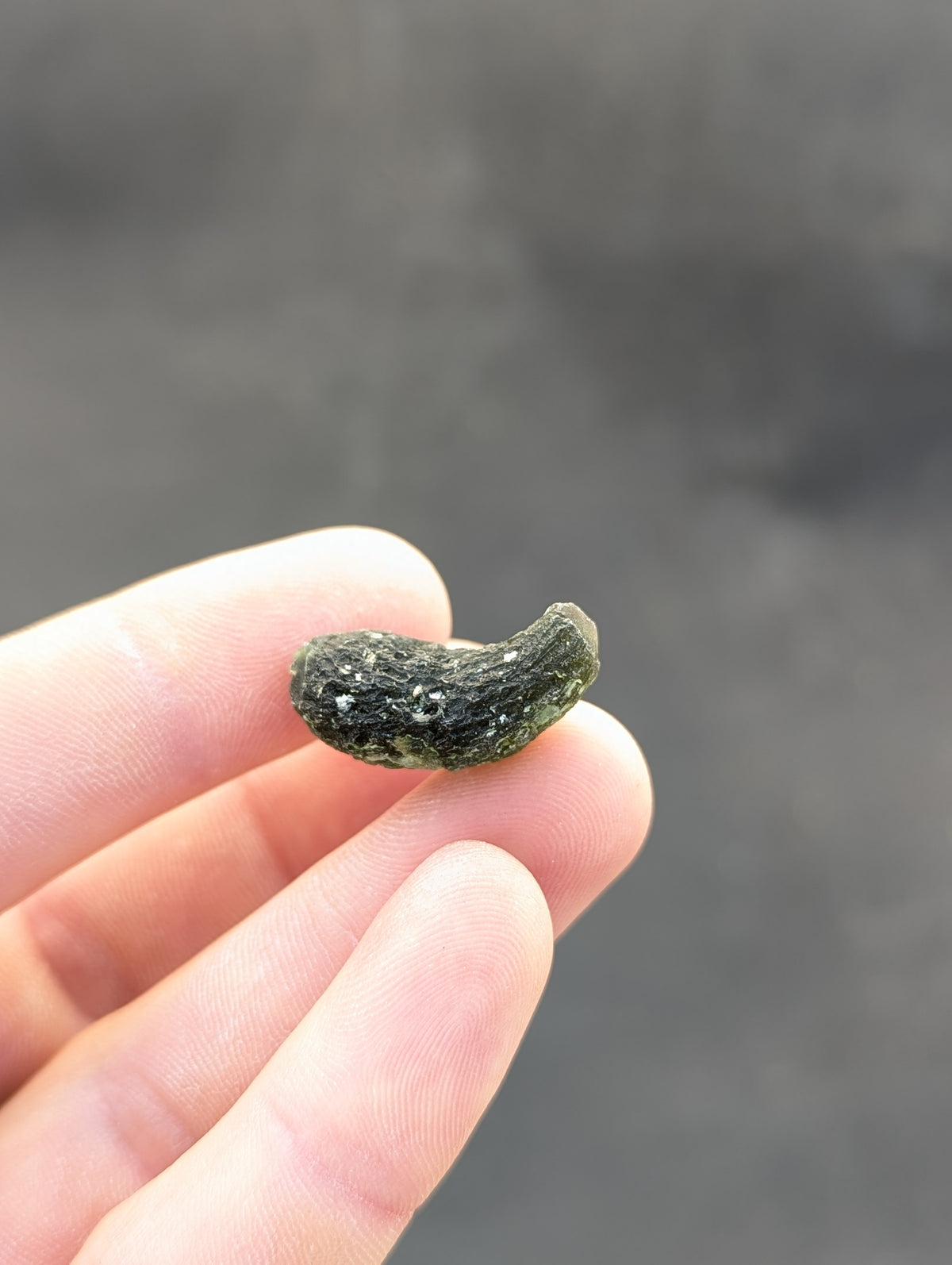 Bohemian Moldavite – Jankov | 5.53 g | Drop-Shaped Collector Specimen