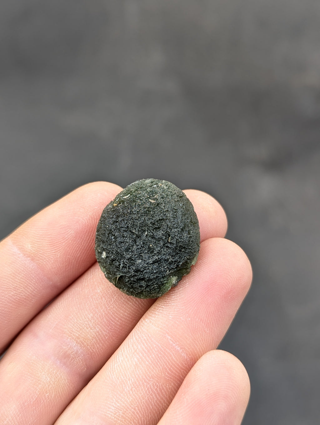 Bohemian Moldavite – Jankov | 9.54 g | Apple Green Disk-Shaped Specimen