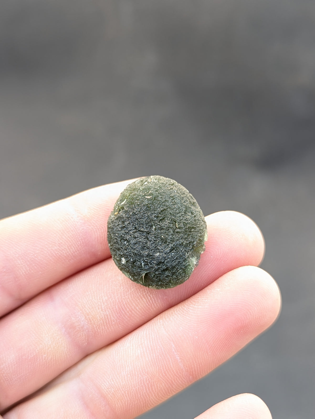 Bohemian Moldavite – Jankov | 9.54 g | Apple Green Disk-Shaped Specimen